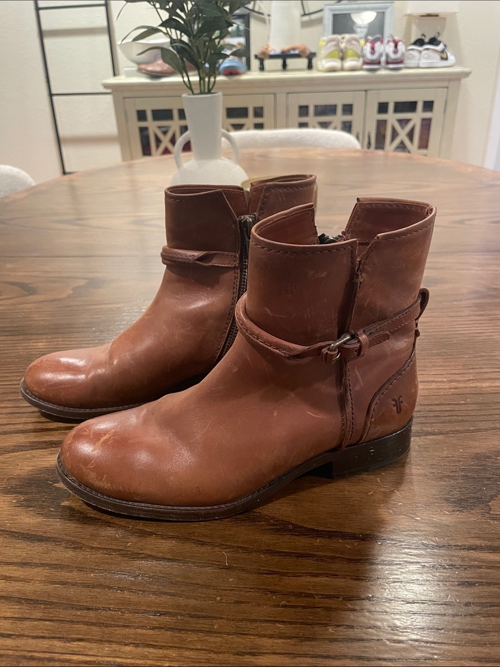 Frye | Melissa Seam Short | Women’s Size 5.5 | Cognac